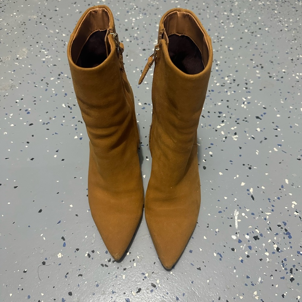 Franco Sarto Size 7 Tan Ankle Boots